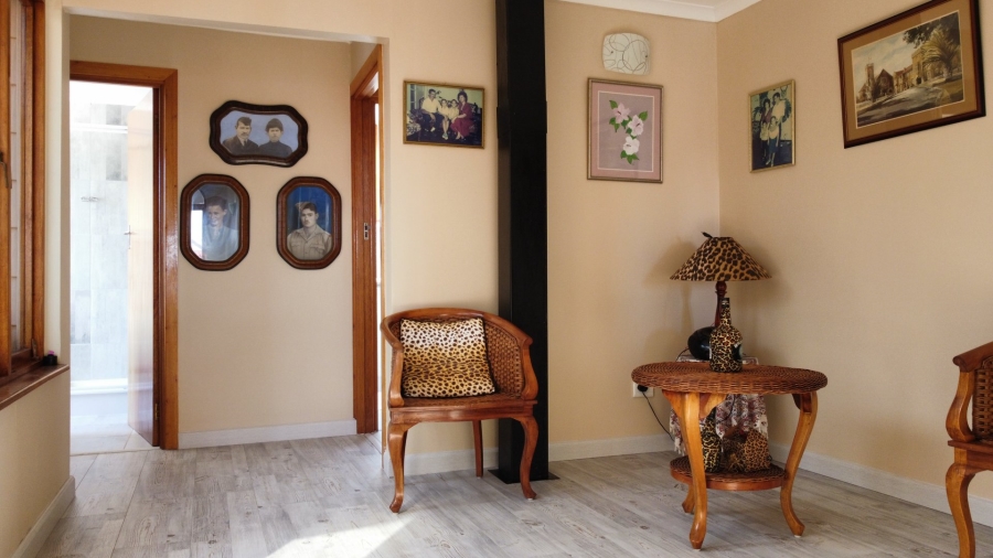 5 Bedroom Property for Sale in Hersham Western Cape